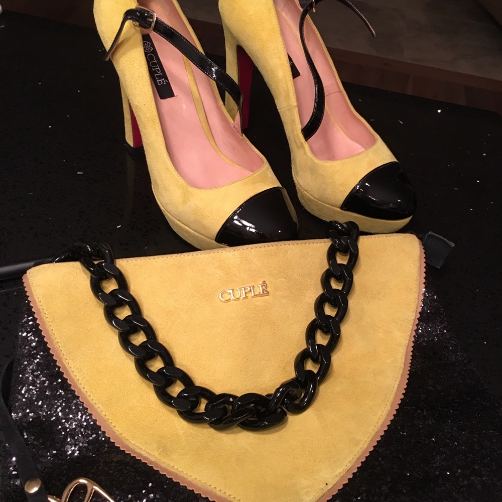 Shoes - Picture 3 of 4